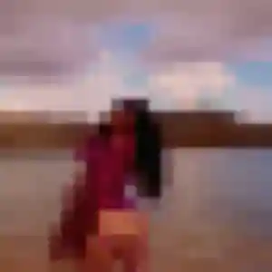 Karine, femme de 26 ans veut plan cul à Mouleydier
