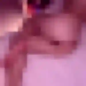 Rejoins Penelope, 23 ans à Moulins en privé