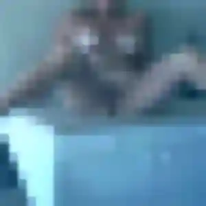 Mia, fille de 34 ans cherche plan cul à Moulins-la-Marche