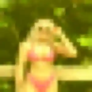 Contacte Noemie, 23 ans à Moulins-le-Carbonnel en privé