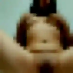 Helena, 22 ans, connectée à Mouzon pour une rencontre coquine