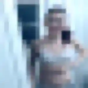 Photo de Melodie à Naintré (33 ans) - plan cul anonyme