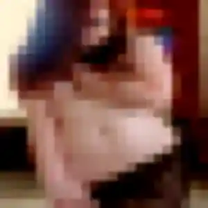 Perrine, 22 ans, disponible à Neuvy-le-Roi pour une rencontre coquine