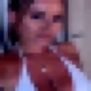 Elise, 25 ans, dispo pour plan cul à Nousty