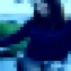 Charmante Geraldine, 33 ans à Oulins - voir sa photo