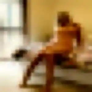 Dounia (40 ans) à Oytier-Saint-Oblas propose une rencontre rapidement