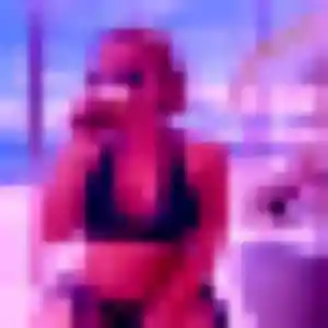 Maya (27 ans) à Palinges cherche un plan cul ce soir