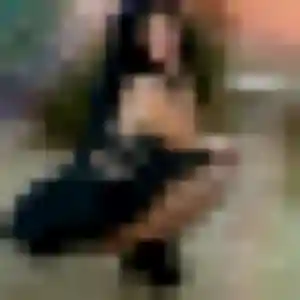 Rejoins Xena, 28 ans à Parempuyre en privé