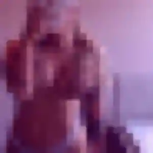 Wilhelmine, 22 ans, connectée à Parigny pour un plan cul