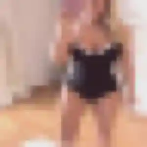 Rencontre Joanne, 43 ans à Parthenay-de-Bretagne en privé
