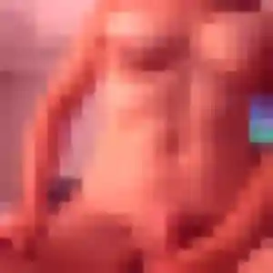 Jihane, 32 ans, en ligne à Paulx pour une rencontre coquine