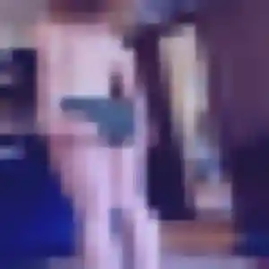 Aurelie, 33 ans, connectée à Penguily pour une rencontre coquine