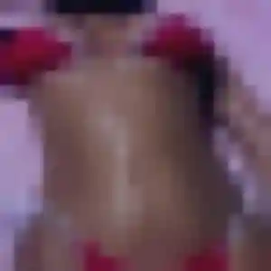 Zephyrine, 27 ans, cherche un plan cul à Perrigny