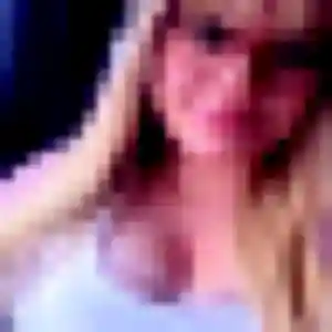 Gwendoline, 29 ans, connectée à Pesmes pour une rencontre coquine