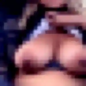 Jolie Deborah, 38 ans à Petosse - découvrir son profil