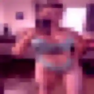 Ornella, 40 ans, dispo pour plan cul à Pinet