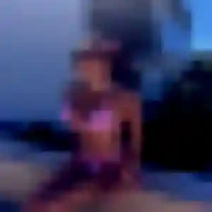 Chiara, 33 ans, en ligne à Pisany pour une rencontre coquine