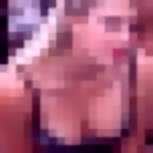 Wahiba, 22 ans, en ligne à Pléboulle pour une rencontre coquine