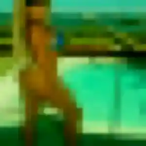 Laetitia, 40 ans, disponible à Pléchâtel pour un plan cul