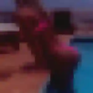 Photo privée de Regine, 35 ans à Plémet - plan discret
