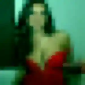 Deborah, femme de 23 ans veut plan cul à Plerneuf