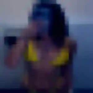 Sexy Yasmine, 27 ans à Ploubezre - découvrir son profil