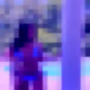 Yael, 28 ans, en ligne à Plouër-sur-Rance pour une rencontre coquine