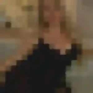 Diane, 25 ans, en ligne à Plouguiel pour une rencontre coquine