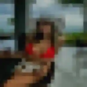 Diane, 45 ans, disponible à Plouguiel pour une rencontre coquine