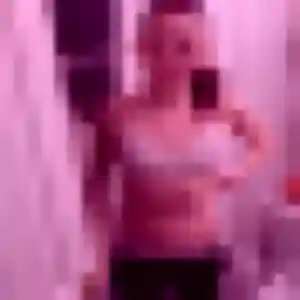 Photo de Myriam à Poule-les-Écharmeaux (29 ans) - plan cul discret