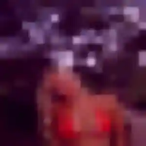 Katia, femme de 29 ans propose plan cul à Présilly