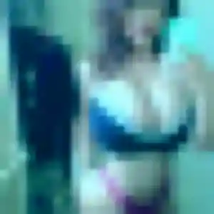Charline de Pressagny-l'Orgueilleux, 26 ans - plan cul discret