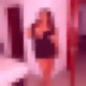 Rejoins Vera, 31 ans à Quarouble en privé