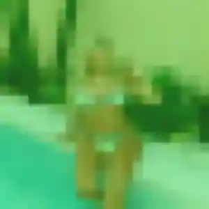 Sylviane, 29 ans, en ligne à Quintal pour un plan cul