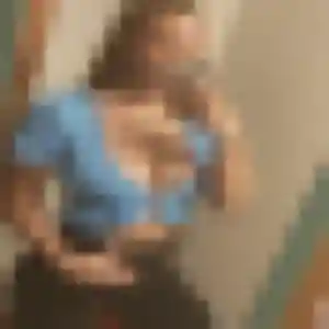 Ophelie, 42 ans, dispo pour plan cul à Rainneville