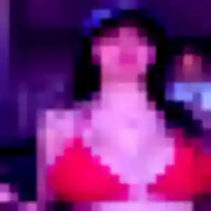 Découvre Valentina, 32 ans à Restigné gratuitement