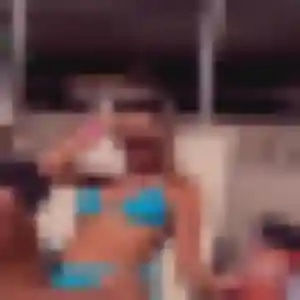Aurelie (22 ans) à Rezé cherche un plan cul maintenant