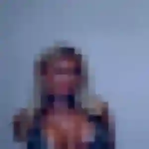 Gaelle, femme de 22 ans cherche plan cul à Rimeize