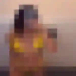 Emma, 31 ans, en ligne à Rochefort-Samson pour un plan cul