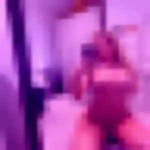 Ivana, 29 ans, connectée à Rogny-les-Sept-Écluses pour une rencontre coquine