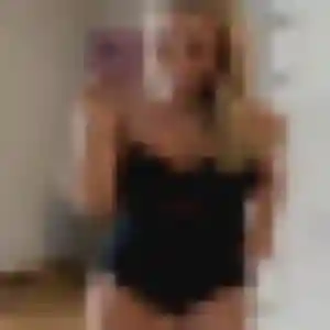 Photo sexy de Ophelie, 22 ans à Roiffé - rencontre coquine