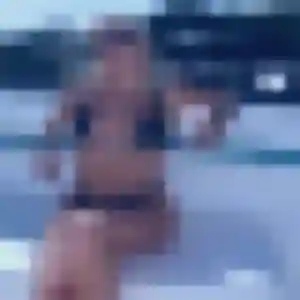 Christine, 23 ans, connectée à Romagny Fontenay pour une rencontre coquine