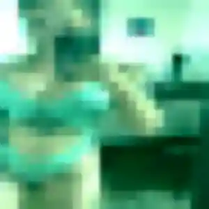 Belle Ophelie, 26 ans à Roquefort - voir sa photo