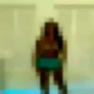 Découvre Armelle, 42 ans à Roquefort-les-Pins gratuitement