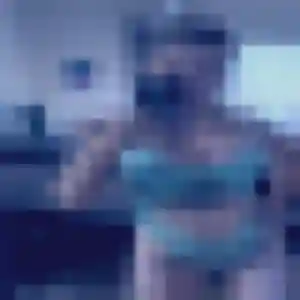 Eglantine, fille de 28 ans cherche plan cul à Rousson