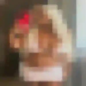 Salima, 29 ans, disponible à Roussy-le-Village pour un plan cul