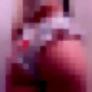 Photo privée de Lea, 26 ans à Saint-Amand-en-Puisaye - plan discret