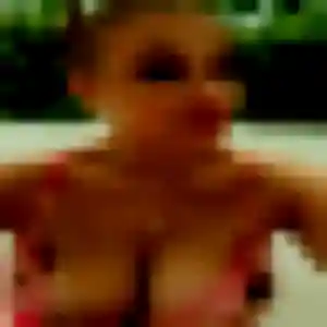 Olympe, 42 ans, disponible à Saint-André-de-Boëge pour une rencontre coquine