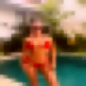 Gladys (23 ans) à Saint-Arnoult cherche un plan cul ce soir