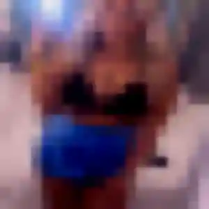 Coralie, 45 ans, en ligne à Saint-Aubin-Routot pour une rencontre coquine